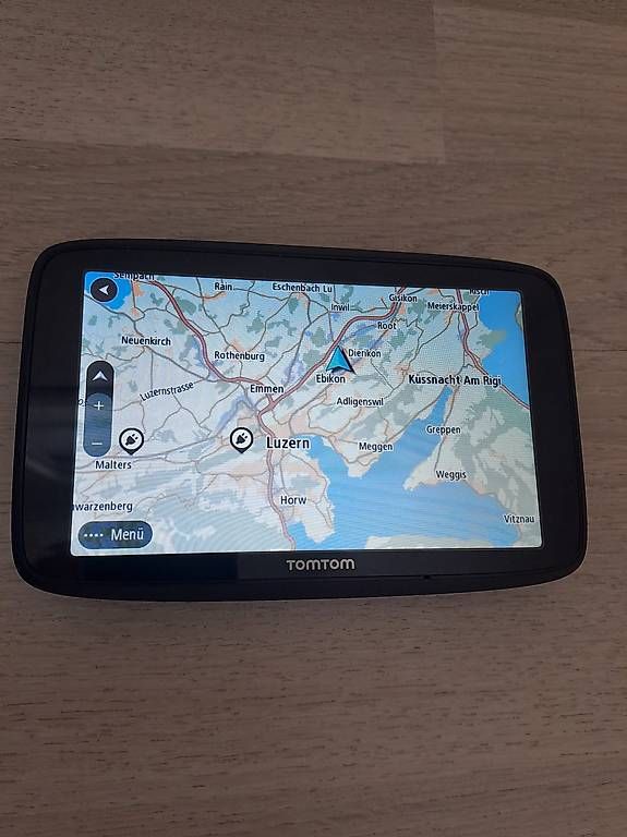 Navigation: TomTom Navigationsgerät 6 Zoll  – D'occasion à Buchrain par schwyz5 1