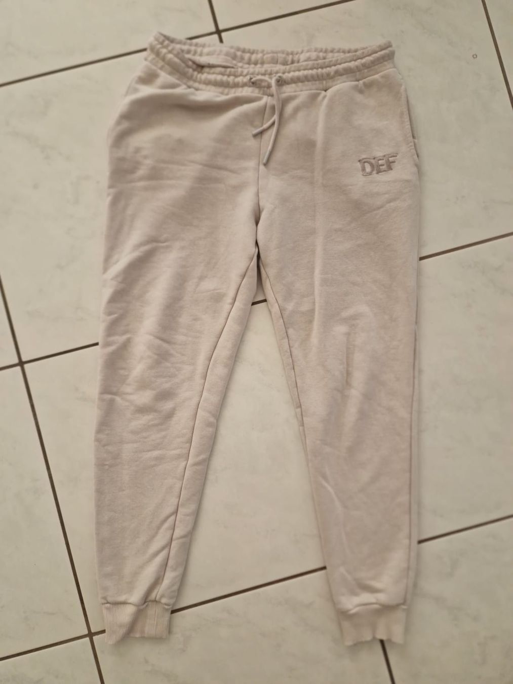 Hosen: DEF Beige Sweatpants – Gebraucht aus Bassersdorf von DonSolo 3