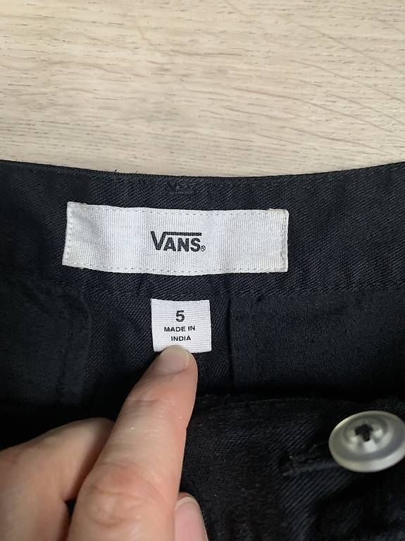 Vans Pantaloni: Vans Chino Wide Leg – Usato da Allschwil venduto da Sebastian2019 1