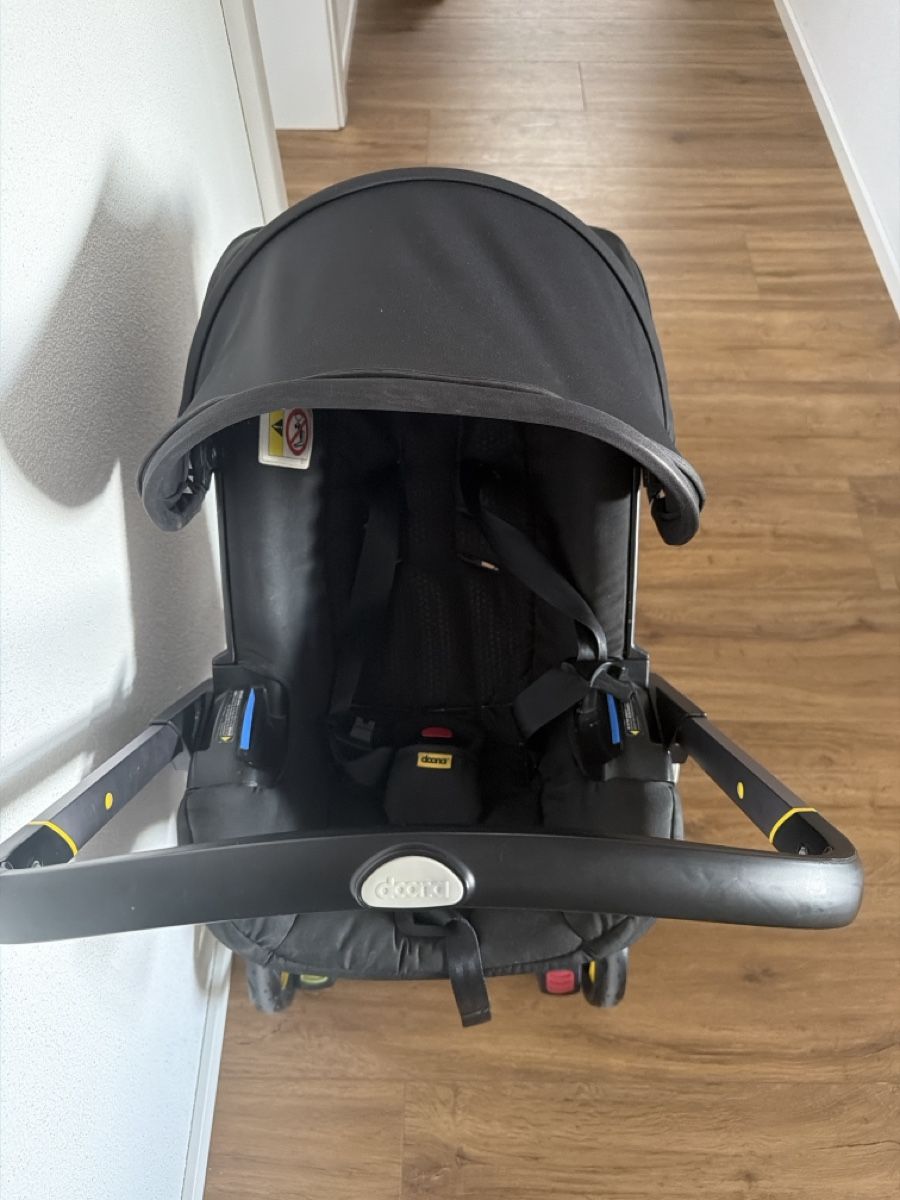 Doona Sièges auto: Doona Plus  – D'occasion à Rothenthurm par LaThie 2