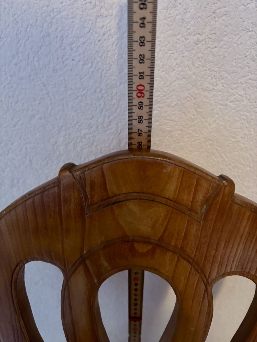 Chaises: Stühle Stabellen Holz antik – Défectueux à Gündisau par yuma06 2