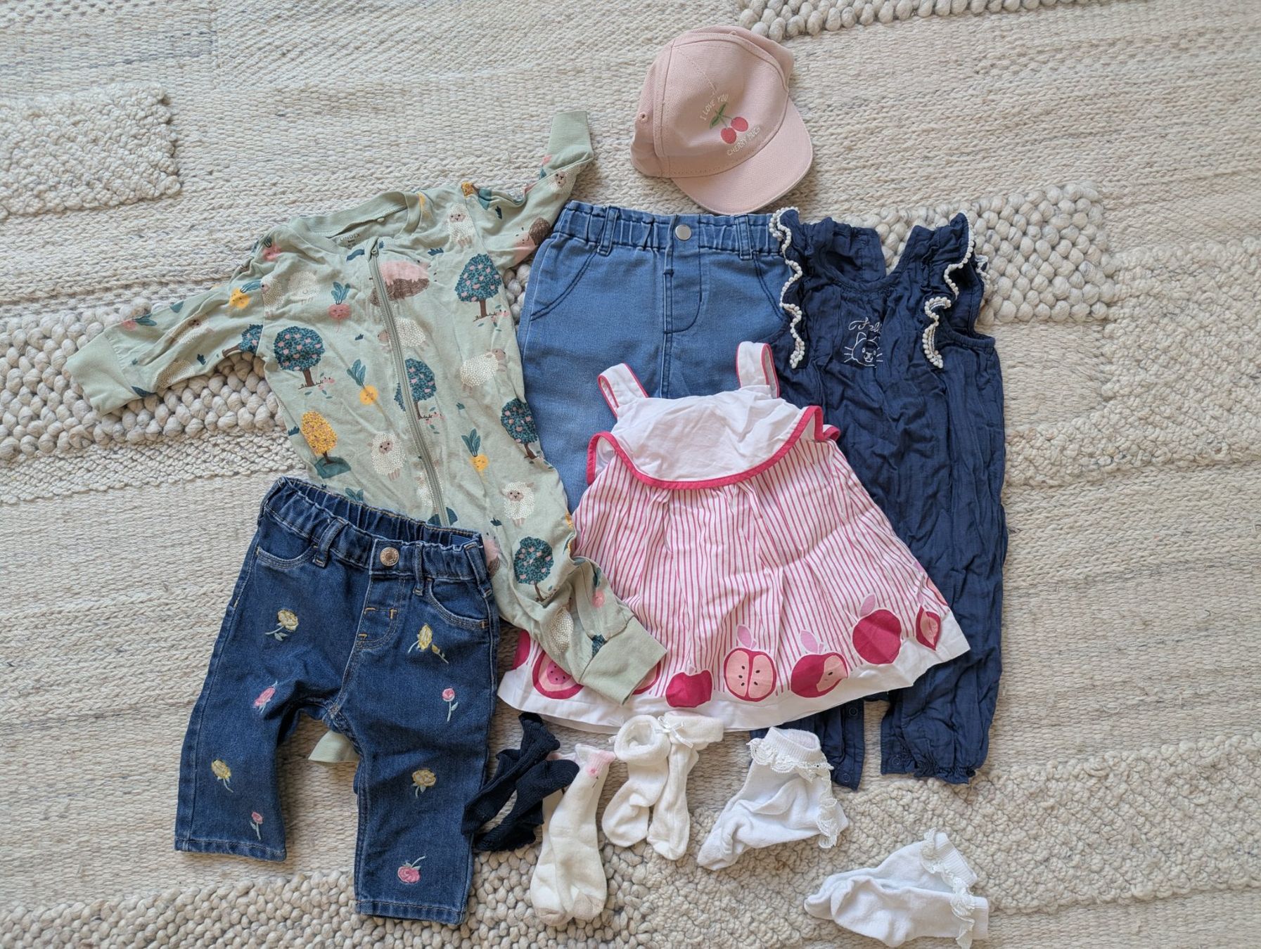 Lotti & Set di vestiti: Mädchen Kleiderpaket gr. 68 – Usato da Luzern venduto da jan_cwp5 5
