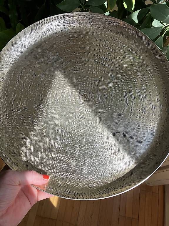 Plateaux: silberfarbene Schale 34cm  (Metall) – Neuf (Voir description) à Zürich par eis_yx9q 2