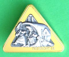 Basel Fasnachtsplakette Gold 1992 mit Nadel