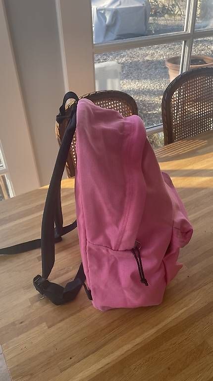 Zaini: Sac à dos Eastpak – Usato da Troinex venduto da nadinebmichaelson 1