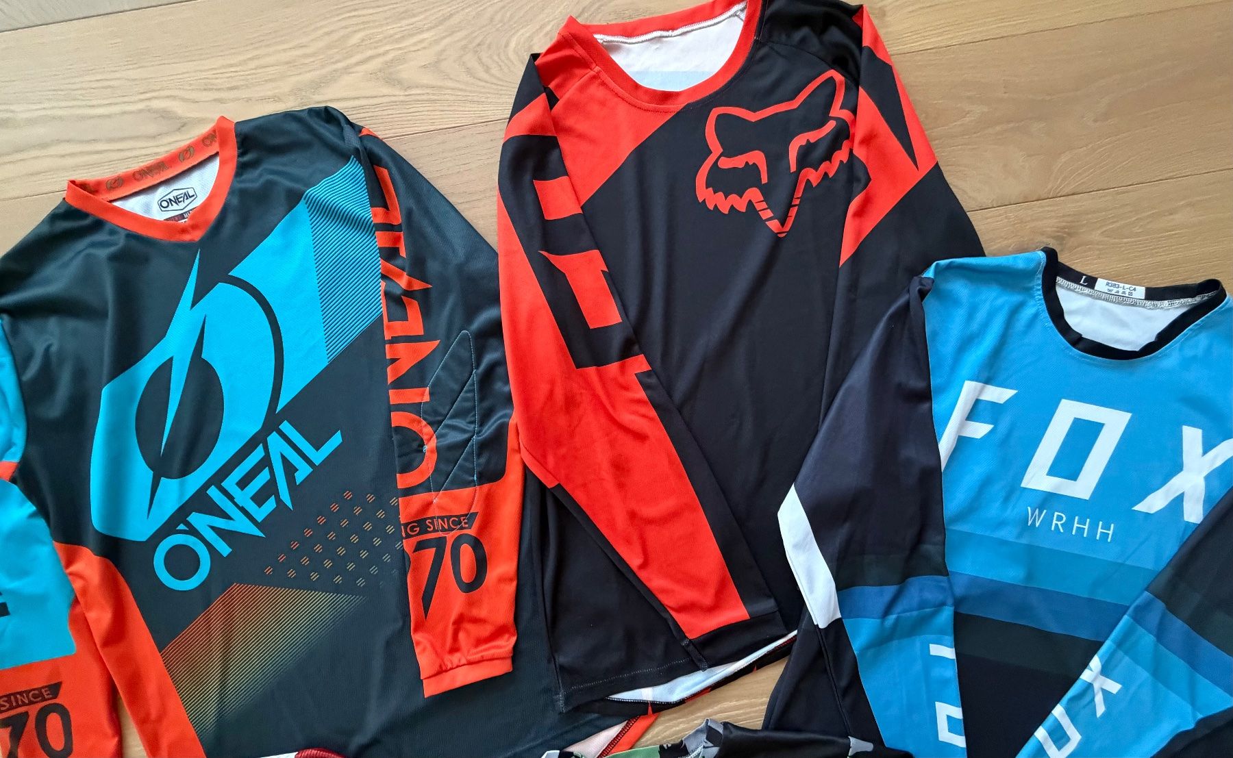 Lotti di vestiti: 6 STK MTB MEN  SHIRT LANGARM GR L – Nuovo (secondo la descrizione) da Rickenbach b. Wil venduto da paffy 2