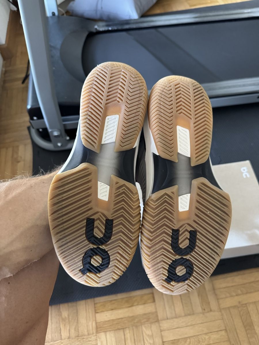 On Chaussures hommes: On The Roger Pro Fire Size 42 – Neuf (Voir description) à Uetikon am See par gre_5mqs 3