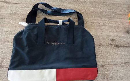 NEU Tommy Hilfiger Tasche