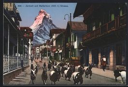Zermatt, Matterhorn und Strasse mit Zieg
