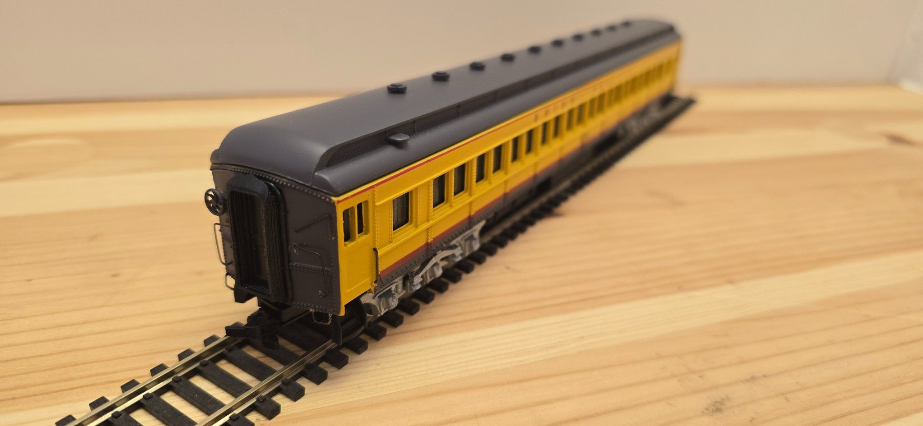 Spectrum Modellini di ferrovie: Bachmann Spectrum H0 Union Pacific Pullman Heavyweight – Usato da Büsserach venduto da ModellbahnDepot 3