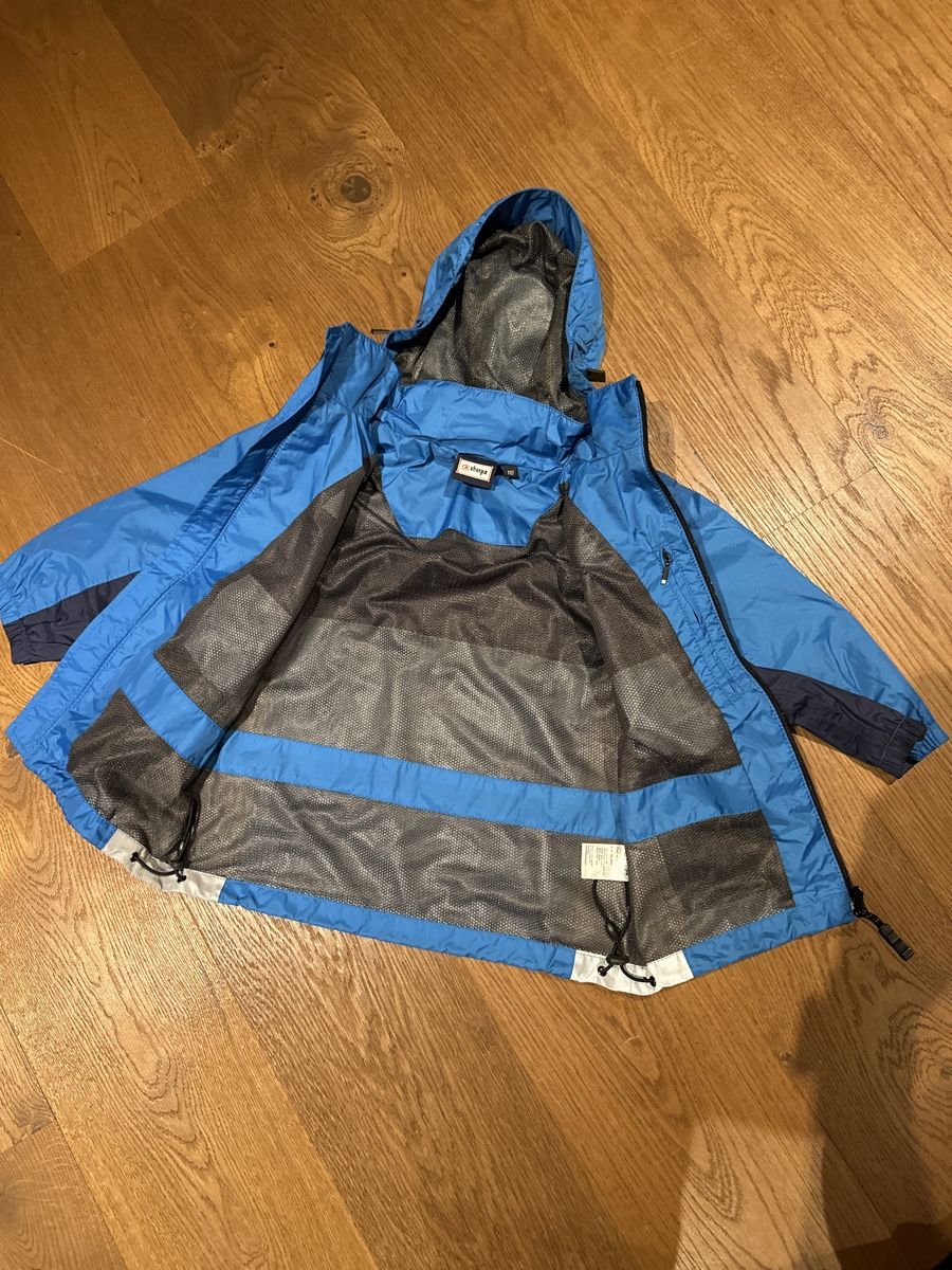 Sherpa Giacche & Cappotti: Sherpa Regenjacke Gr.110 – Usato da Pratteln venduto da Nala78 2