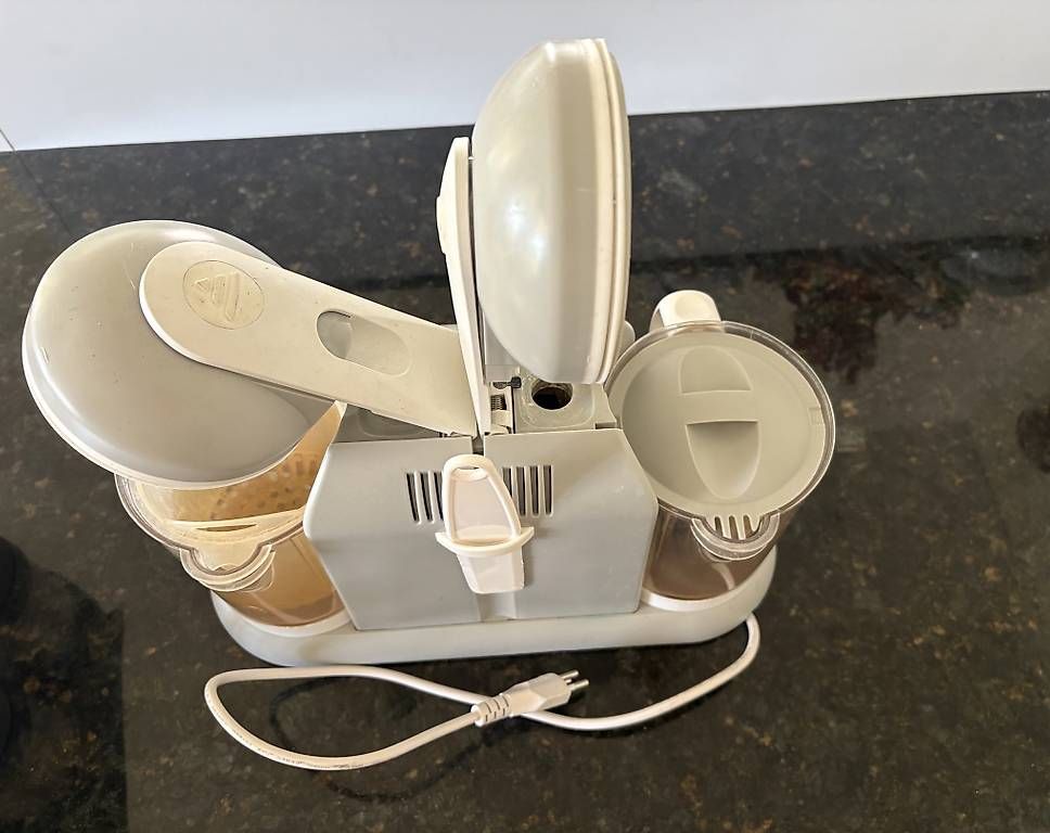 Béaba Appareils de cuisine: Beaba Babycook mit 2 Thermosbehälter – D'occasion à Embrach par AW1 2