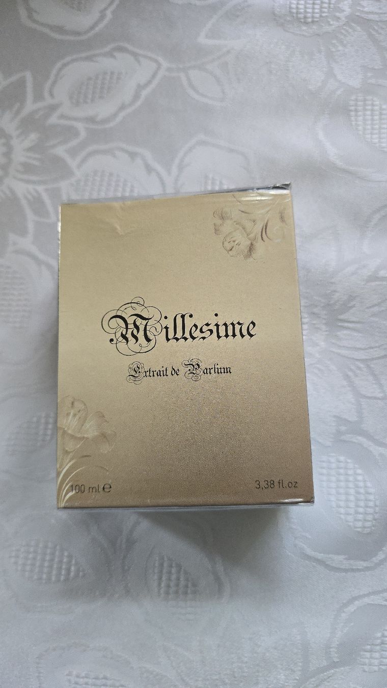 Chogan Profumi & Eau de Toilette: Millesime Extrakt de Parfum 100ml neu & Originalverpackt – Nuovo e nell'imballaggio originale da Aristau venduto da rap_6nvq