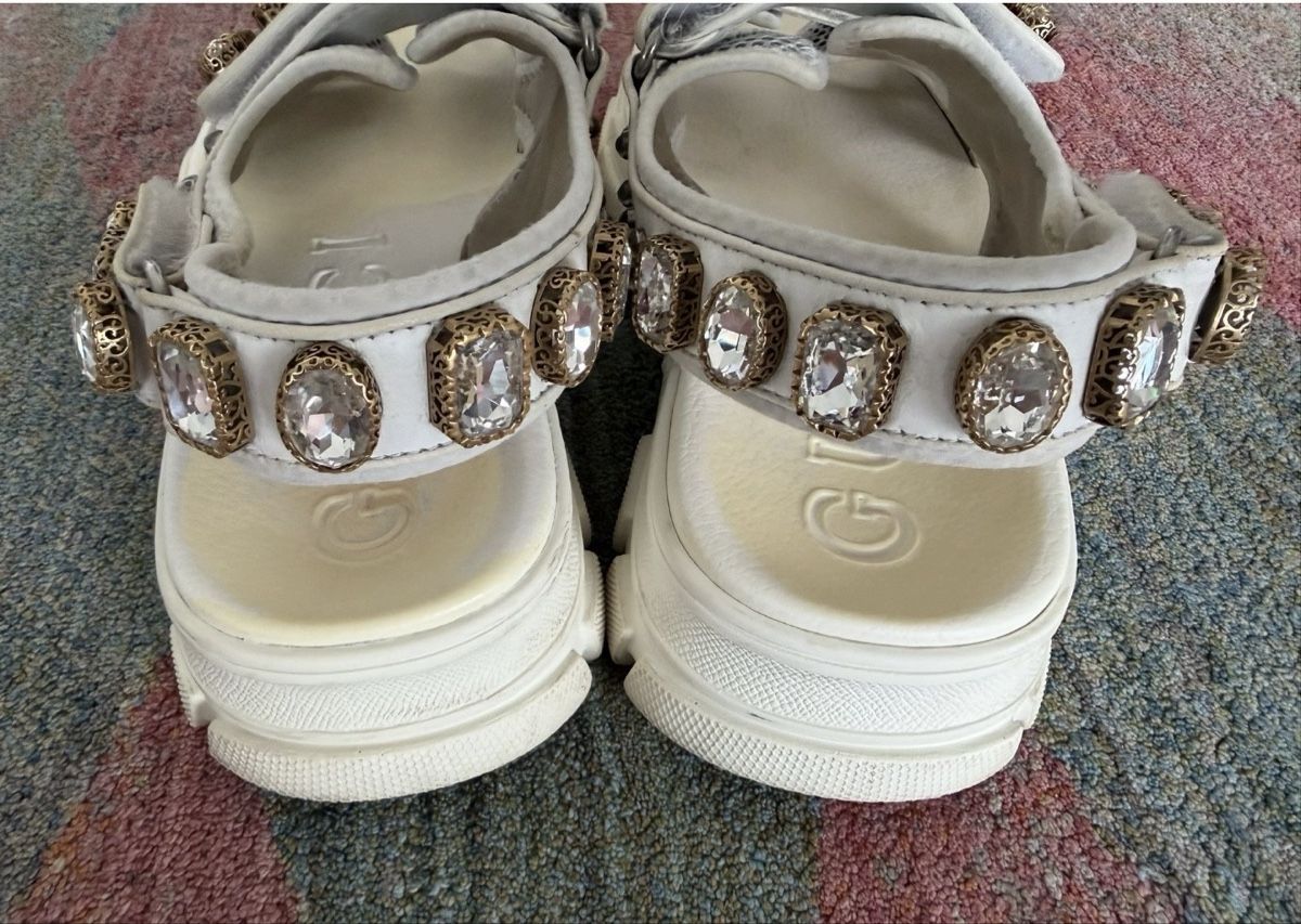 Gucci Scarpe da donna: Gucci Aguru crystal sandals  – Usato da Lausanne venduto da Loyal_8 5