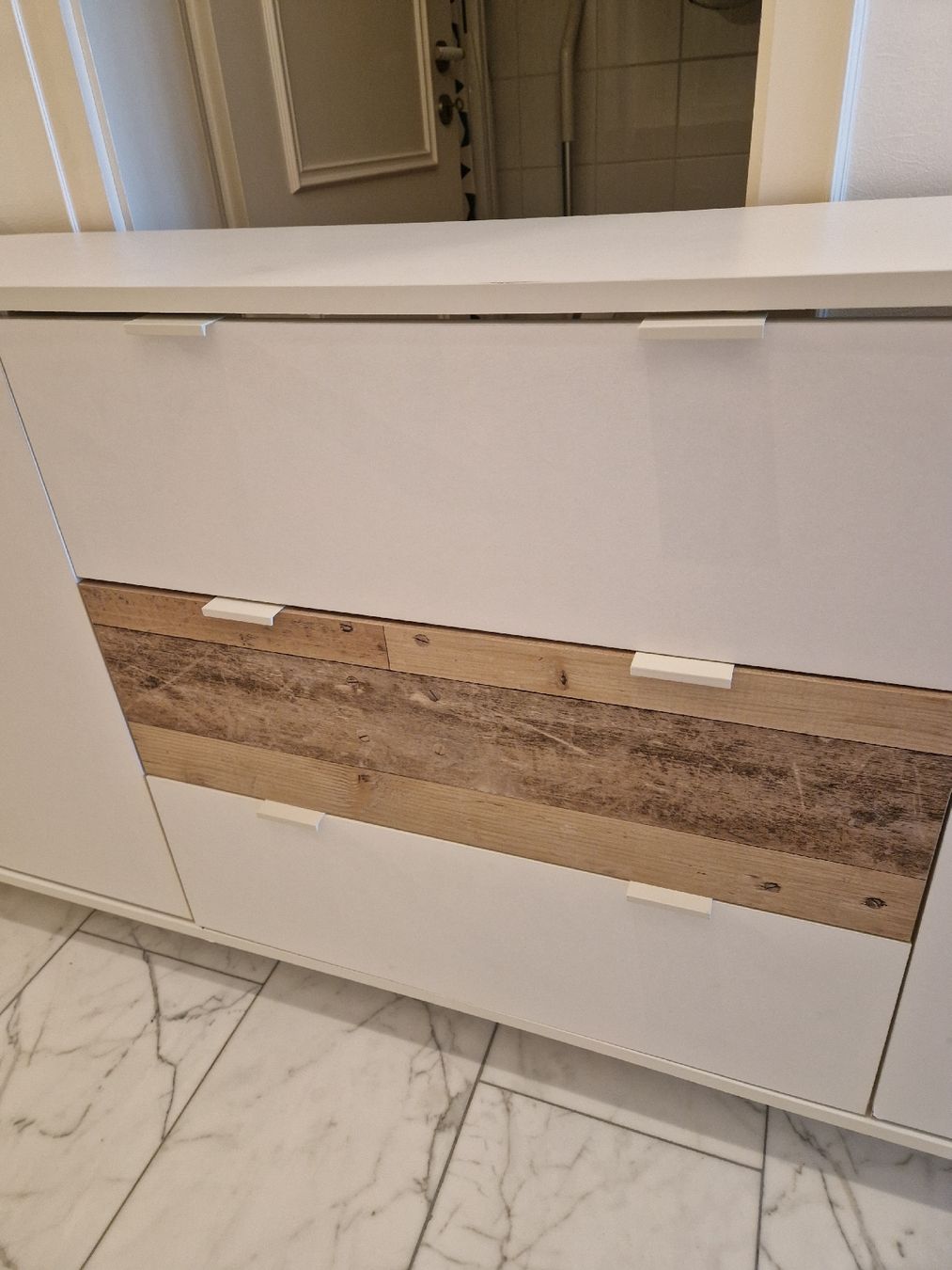 Conforama Cassettiere: elegantes Sideboard  – Usato da Wittenbach venduto da jol_5h8l 1