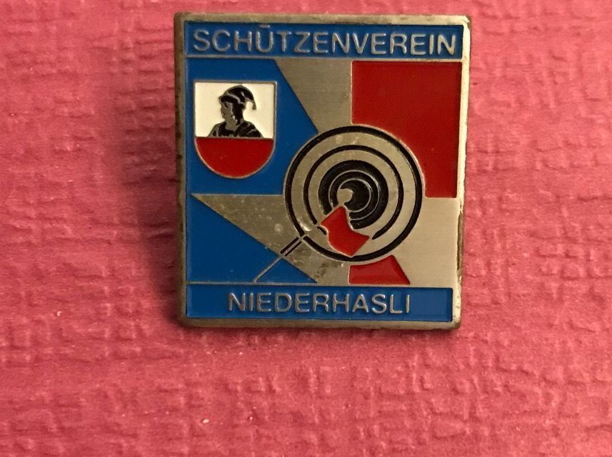 Placchette & Badge: Schützen Pin Niederhasli – Usato da Itingen venduto da Bebbi6569