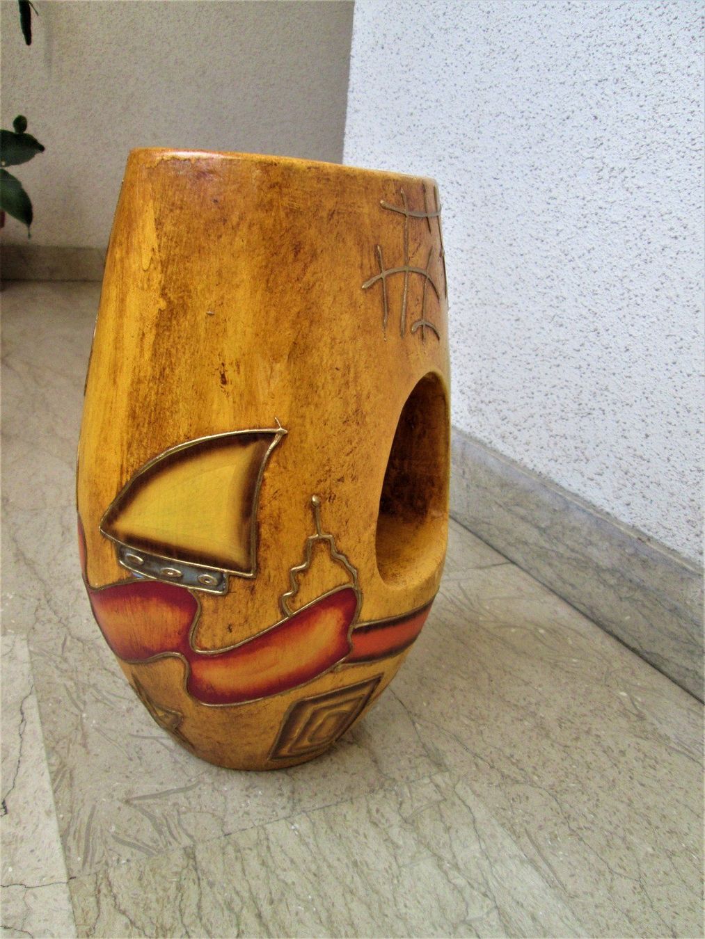 Vasen & Gefässe: Ethnische Vase aus Terrakotta – Gebraucht aus Sementina von babucia