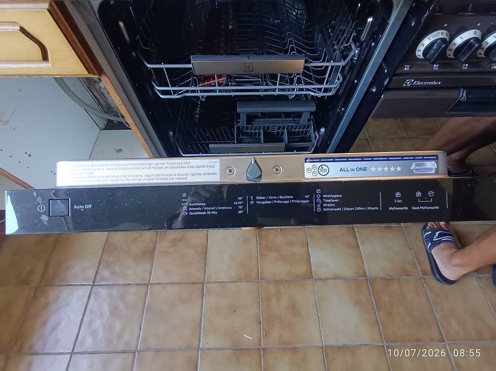 Electrolux Lavastoviglie: Lave vaisselle Electrolux 55cm encastrable – Usato da Erde venduto da cleokool 2
