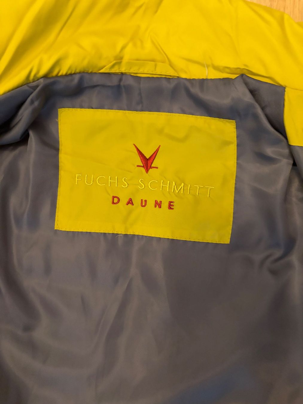 Fuchs Schmitt Giacche: Steppjacke FUCHS SCHMITT gelb – Nuovo (secondo la descrizione) da Oberweningen venduto da Achille.3 2