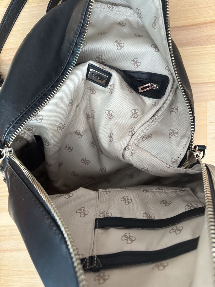 Rucksäcke: Guess Rucksack mit Rosen – Gebraucht aus Bettlach von valishop 5