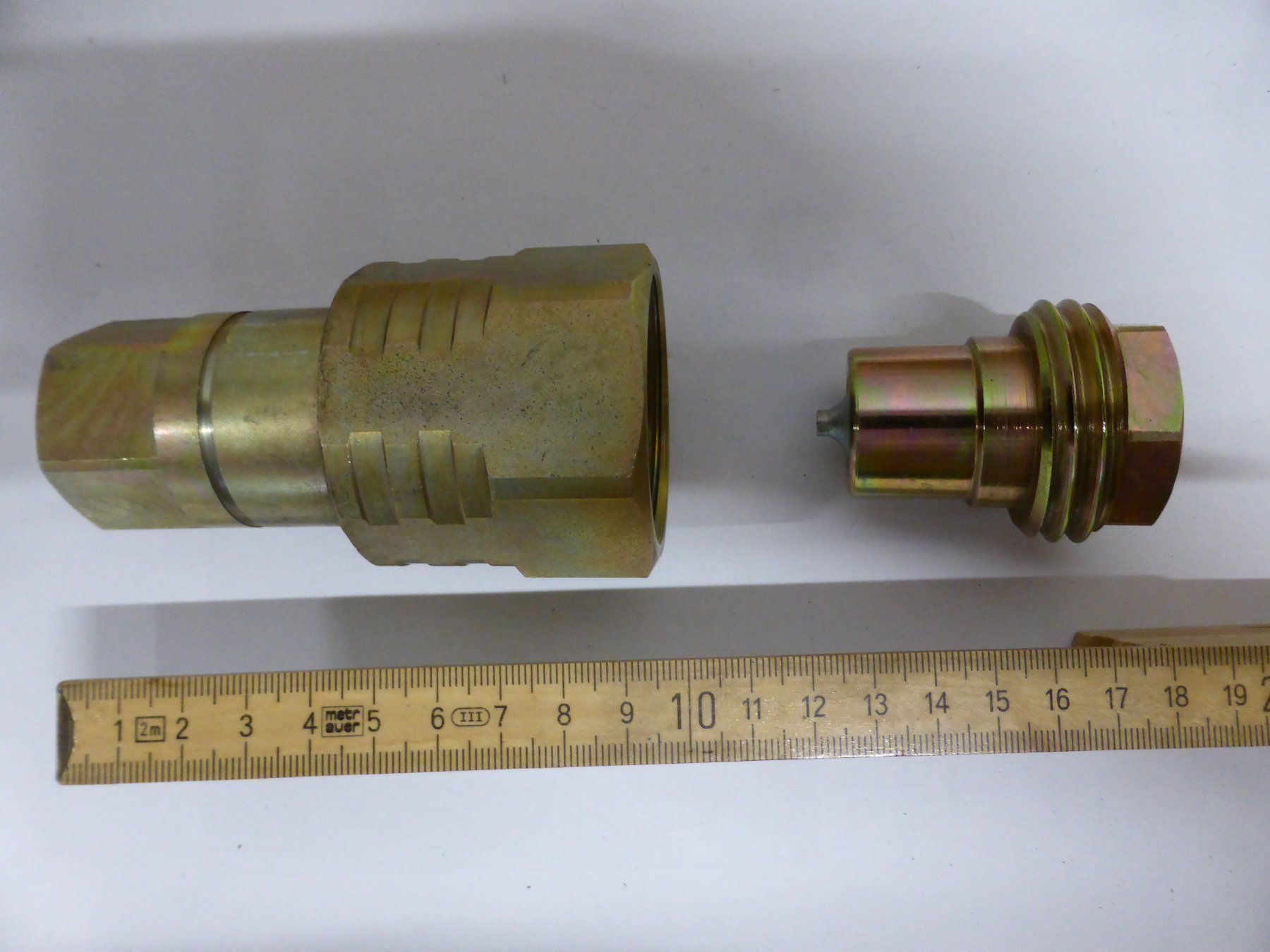Alle Maschinen: Hydraulikkupplungen – Gebraucht aus Buttisholz von Tortuga07 1