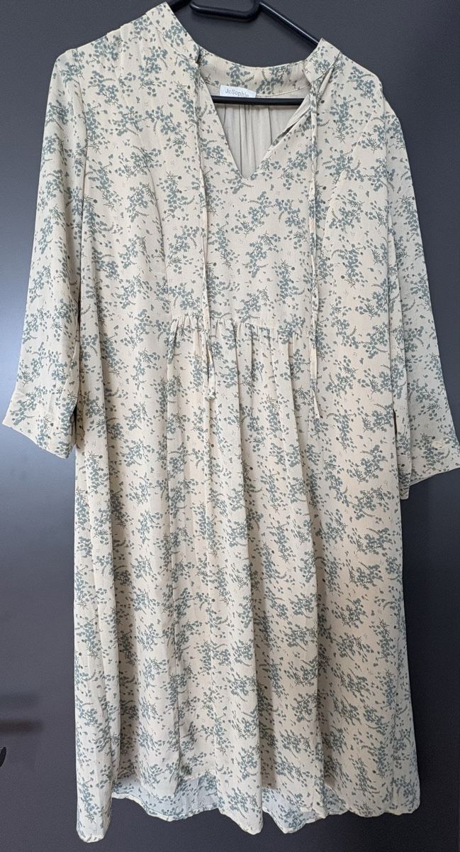 Robes: Sommerliches Blumenkleid – Neuf (Voir description) à Embrach par ale_v5qn