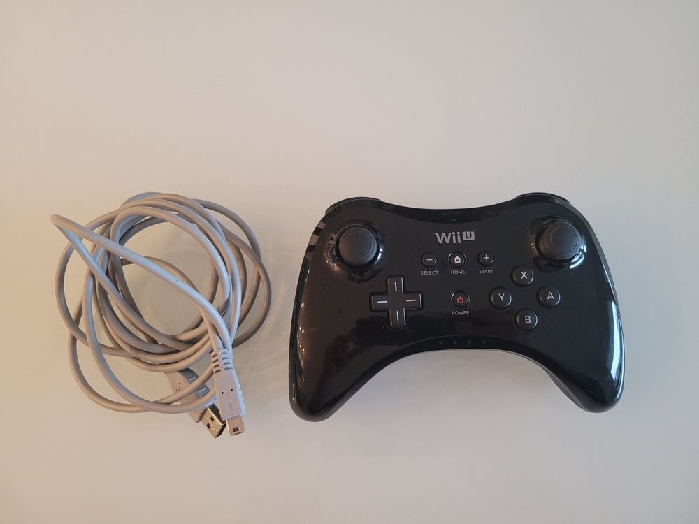 Wii U Pro Controller Original mit Ladekabel Kaufen auf Ricardo