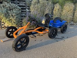 Gokart Berg mit Anhänger und Ersatzpneu