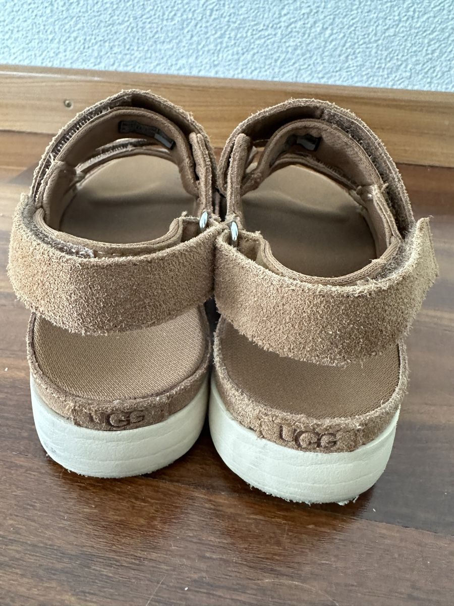 Ugg Schuhe für Mädchen: UGG Sandalen Gr. 31 – Gebraucht aus Glattpark(Opfikon) von Glatt19 1