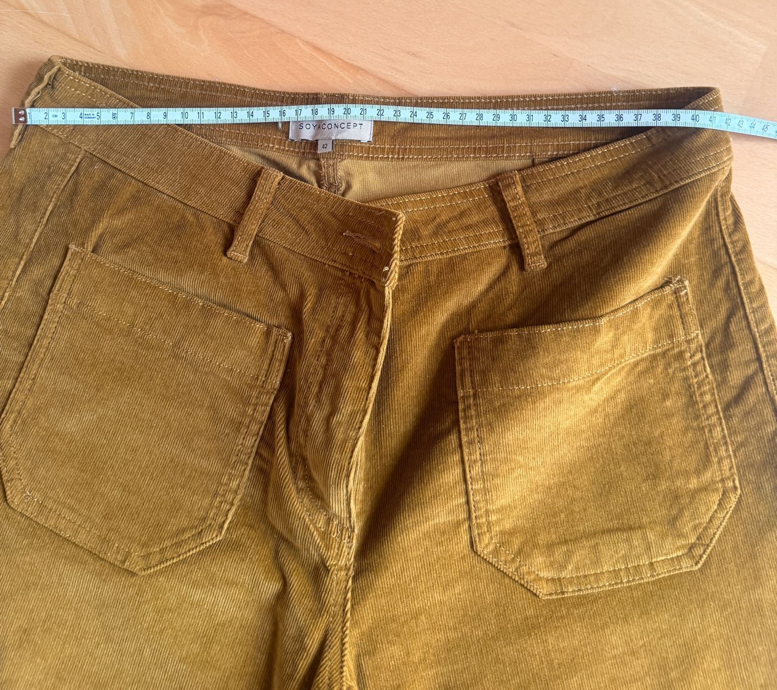 Hosen: Wunderschöne Cordhose – Neu (gemäss Beschreibung) aus Mastrils von Laura8sevilla 2