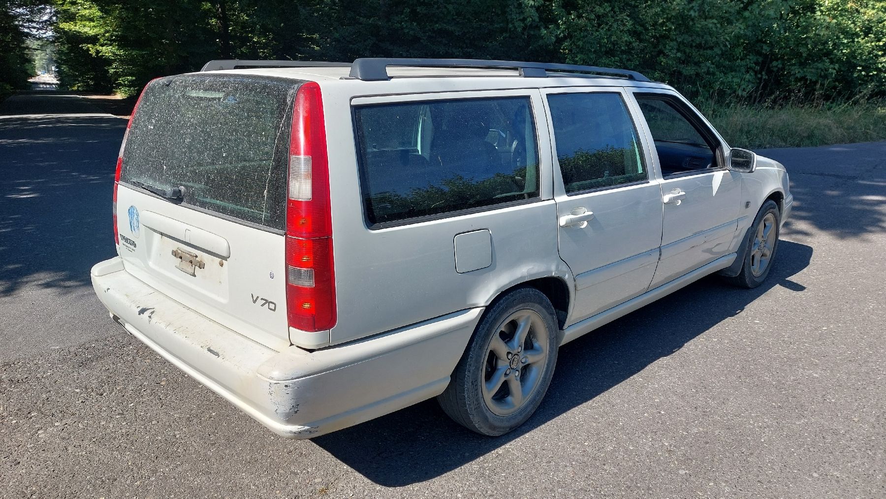 Volvo Automobili: Volvo V70 2.4 Kombi Handschalter – Usato da Niederlenz venduto da SciroccoUrquattro 4