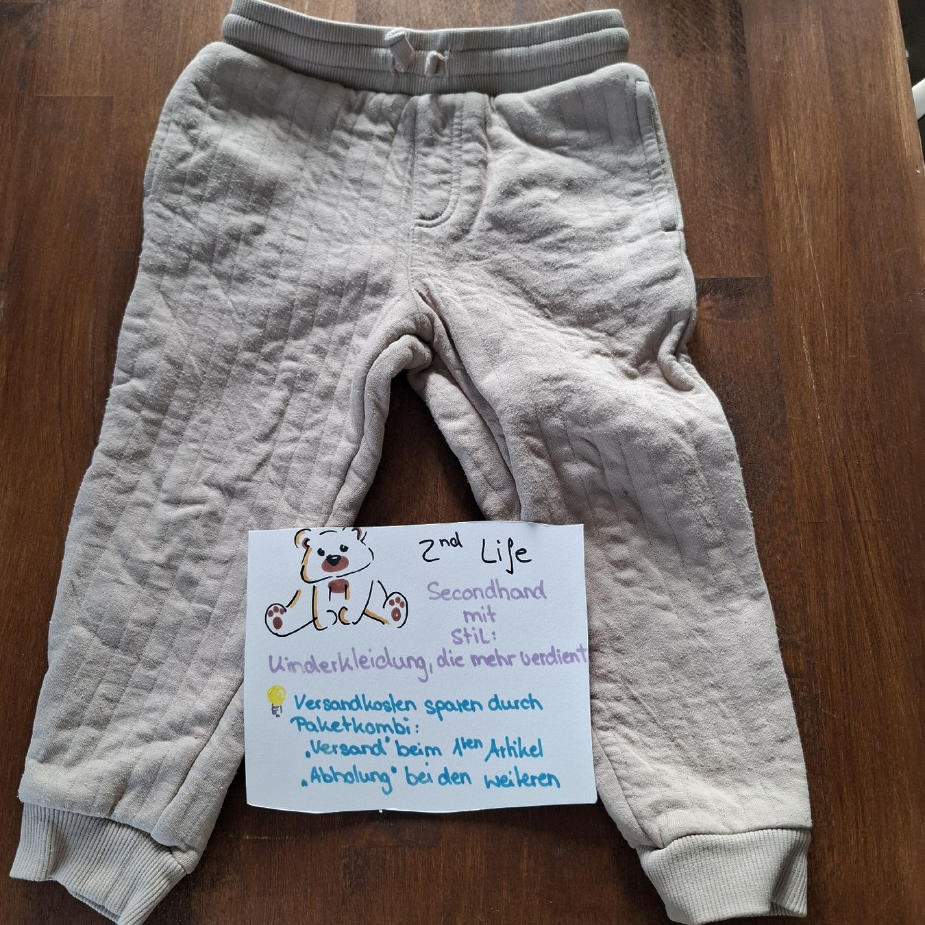 Manor Pantaloni: Gerippte Babyhose in Beige, Grösse 92 – Usato da Kyburg-Buchegg venduto da Maria.G 1