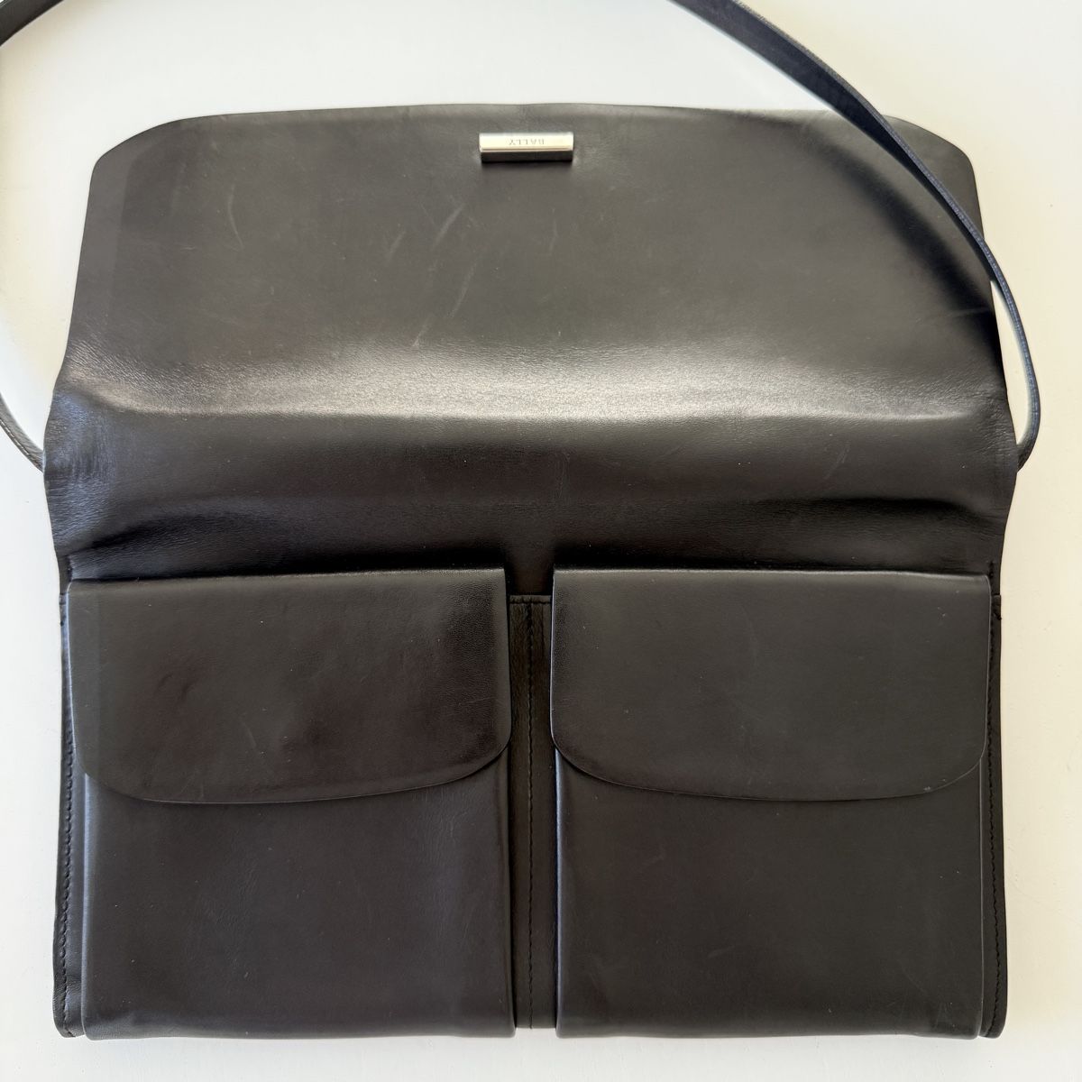 Bally Borse da donna: BALLY Black Leather Double Pocket Flap Shoulder Bag – Usato da Emmen venduto da Avviivva_Com2023 8