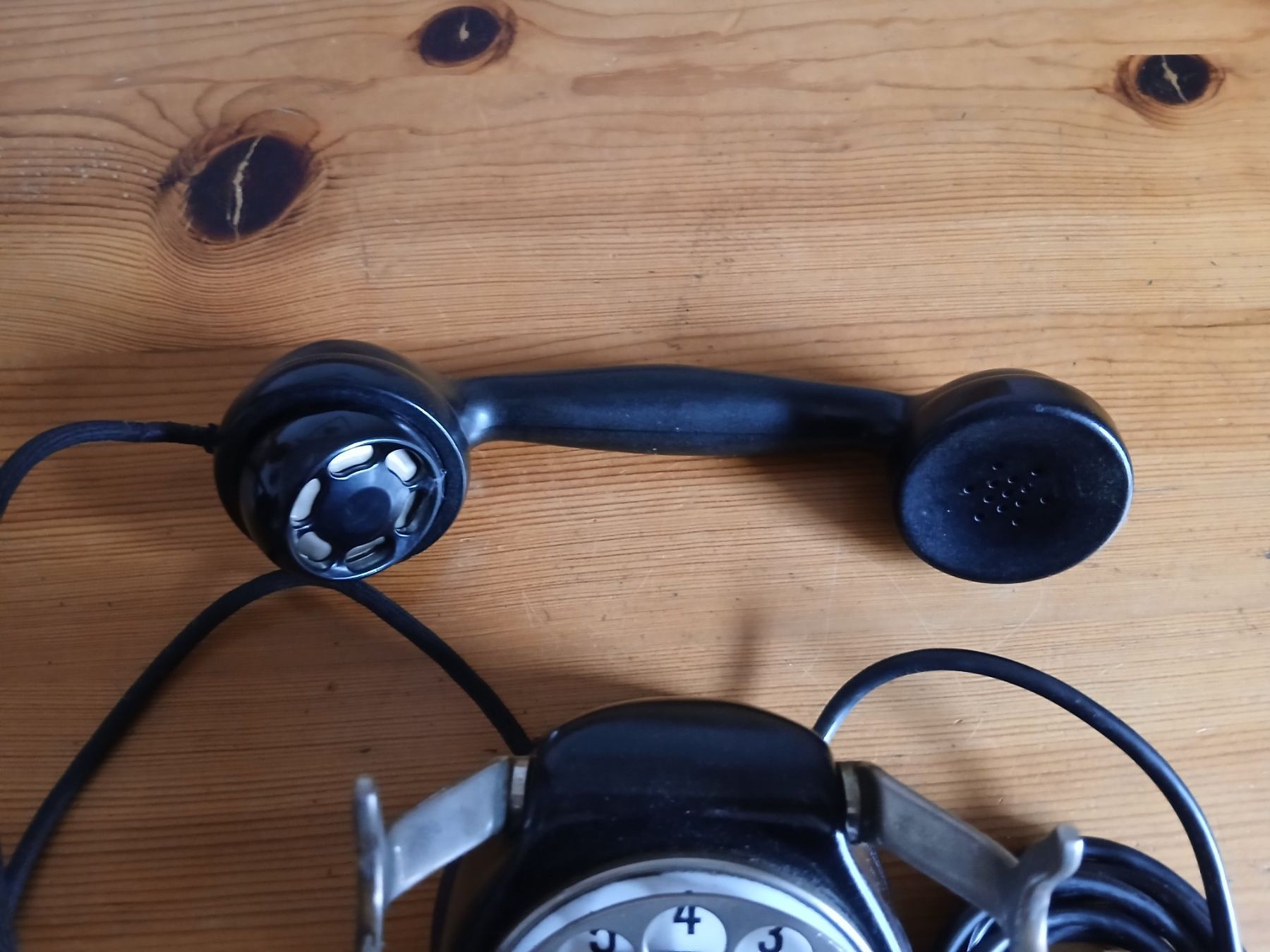 Telefone: Antikes Telefon schwarz mit Wählscheibe – Gebraucht aus Oberentfelden von Trinity1945 4
