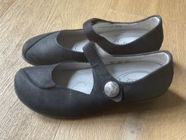 Schuhe Grösse 38.5 / Weite H