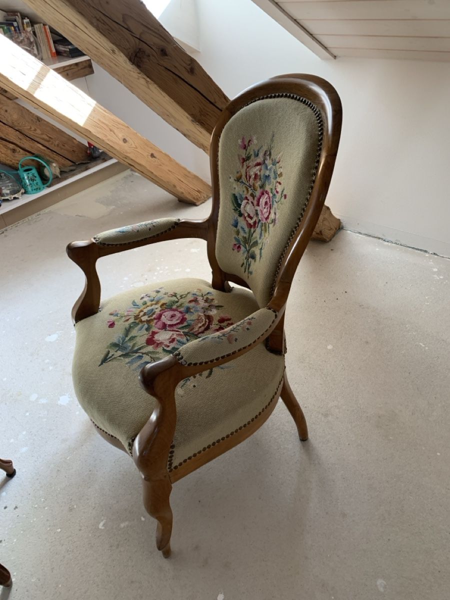 Poltrone: Sessel Gobelin mit Hocker – Usato da Thierachern venduto da reten 2