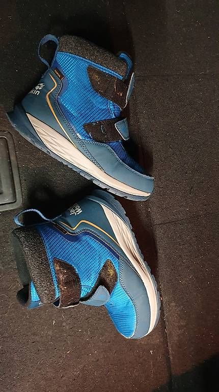 Scarpe per ragazzi: Scarpe da neve – Usato da Tesserete venduto da mpo_57tg 1