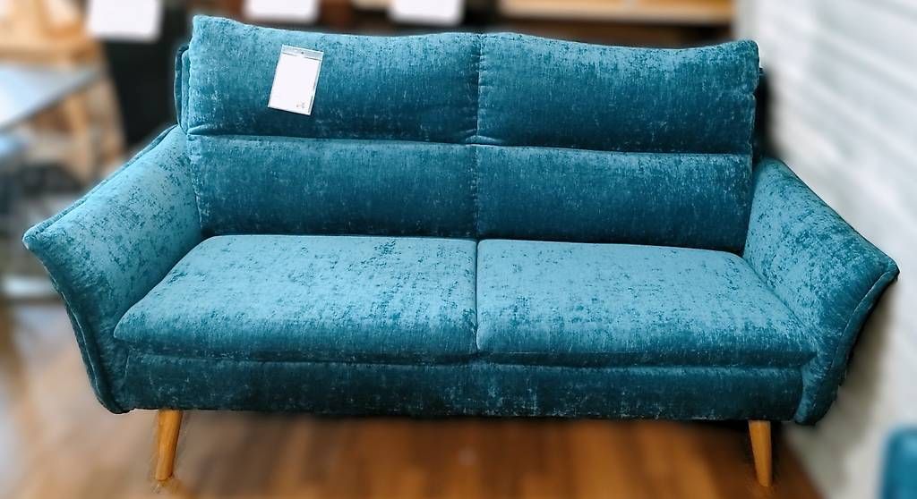 Sofas: Stoffsofa blau, 2-3 Plätze – D'occasion à Rheineck par han_c85z