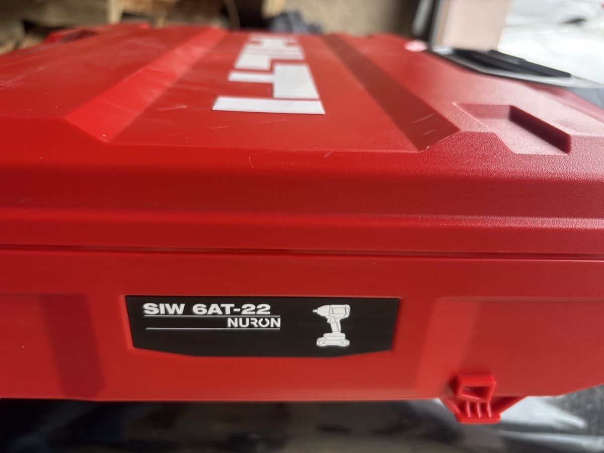 Valigie: HILTi koffer rot – Usato da Geroldswil venduto da Fiury 1