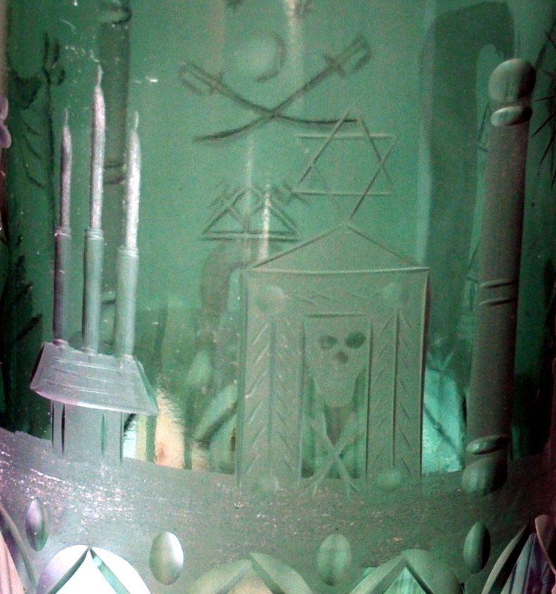 Bicchieri: Antikes FREIMAURER GLAS – Usato da Brunnen venduto da brocundfloh 2