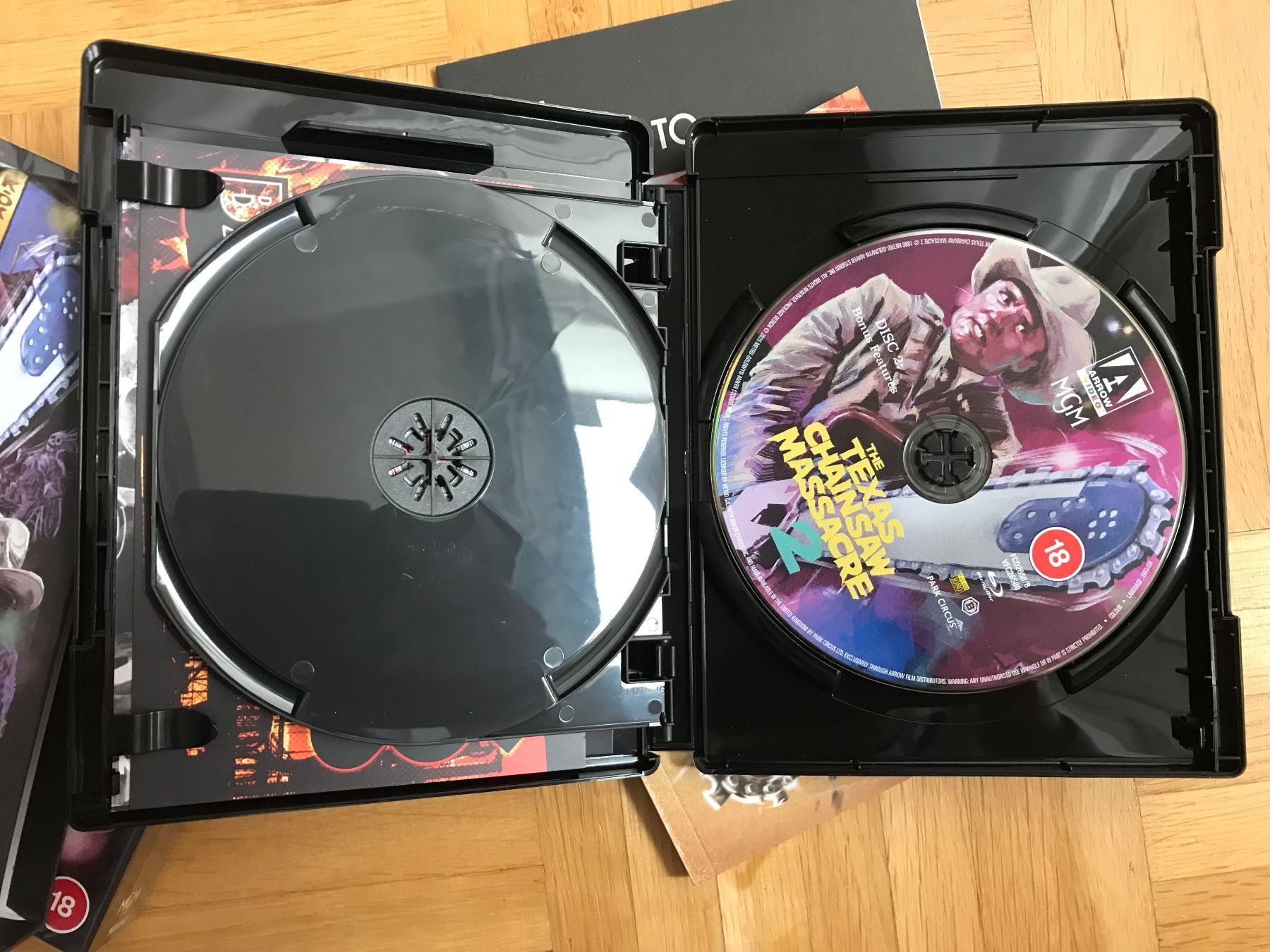Alle DVDs: Texas Chainsaw Massacre 2 - Limited Edition - 4K UHD – Gebraucht aus Zürich von Malcom 2