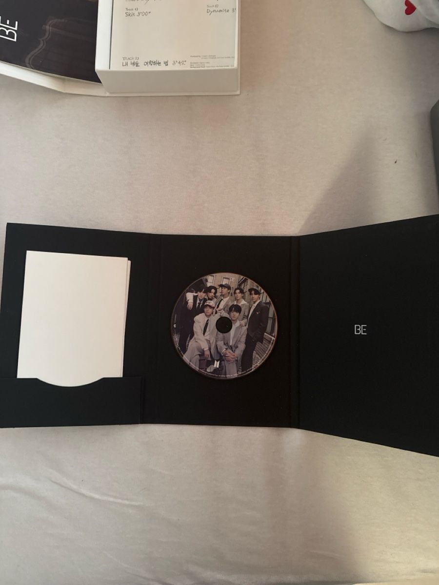 Alben: BTS coffret “BE” – Gebraucht aus Reconvilier von cat_7vnz 4