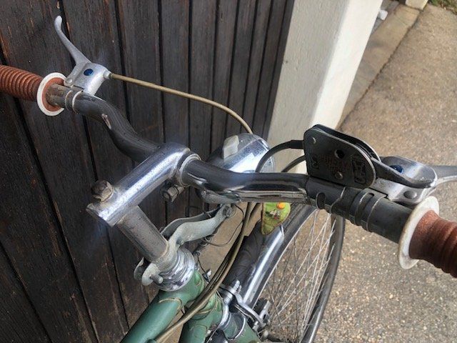 Biciclette: Ancien vélo Universal – Usato da Chézard St Martin venduto da schmitt 5