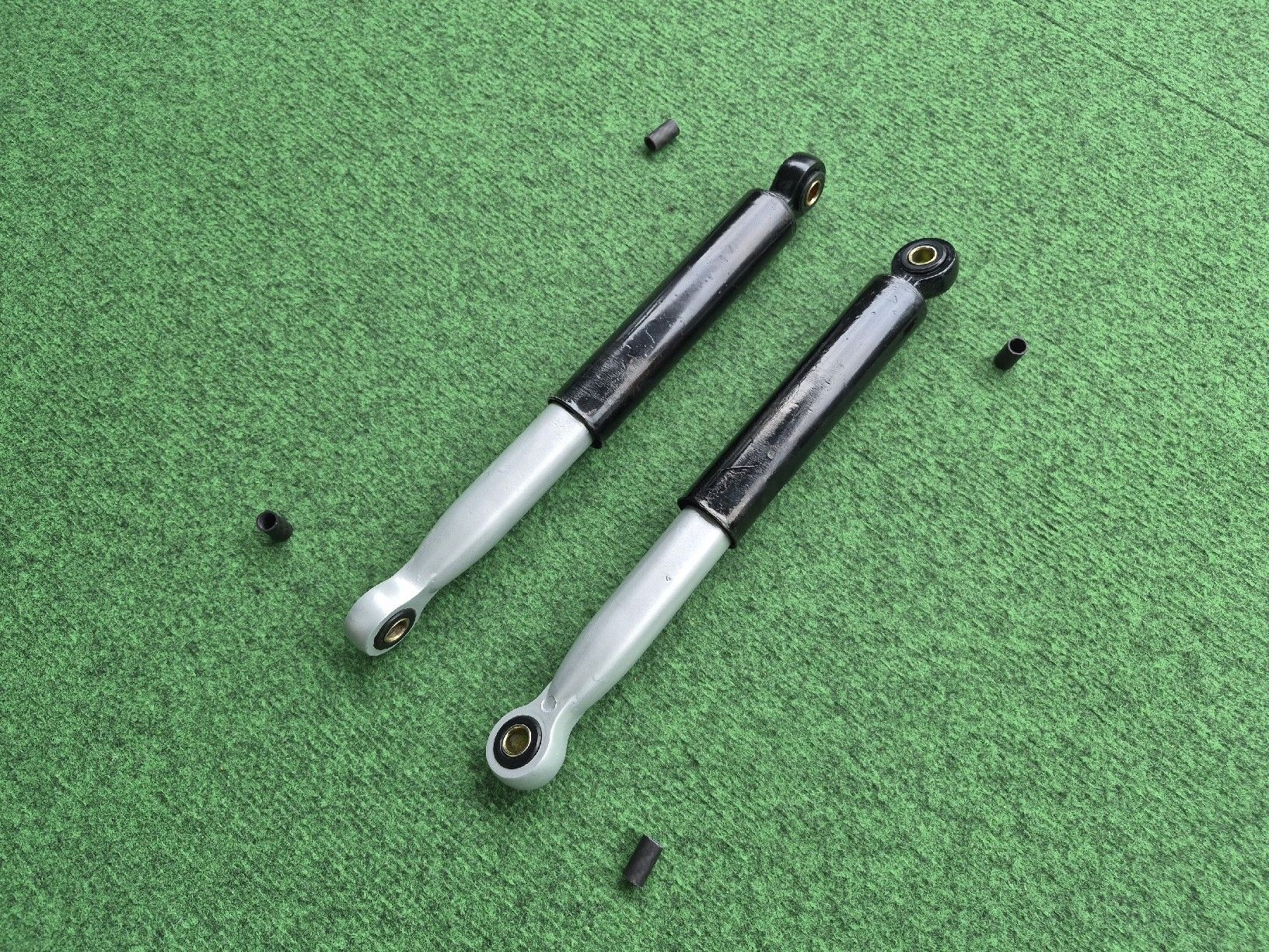Puch Parti ricambio per ciclomotori: Puch/Sachs Stossdämpfer 305mm – Usato da Belp venduto da intru