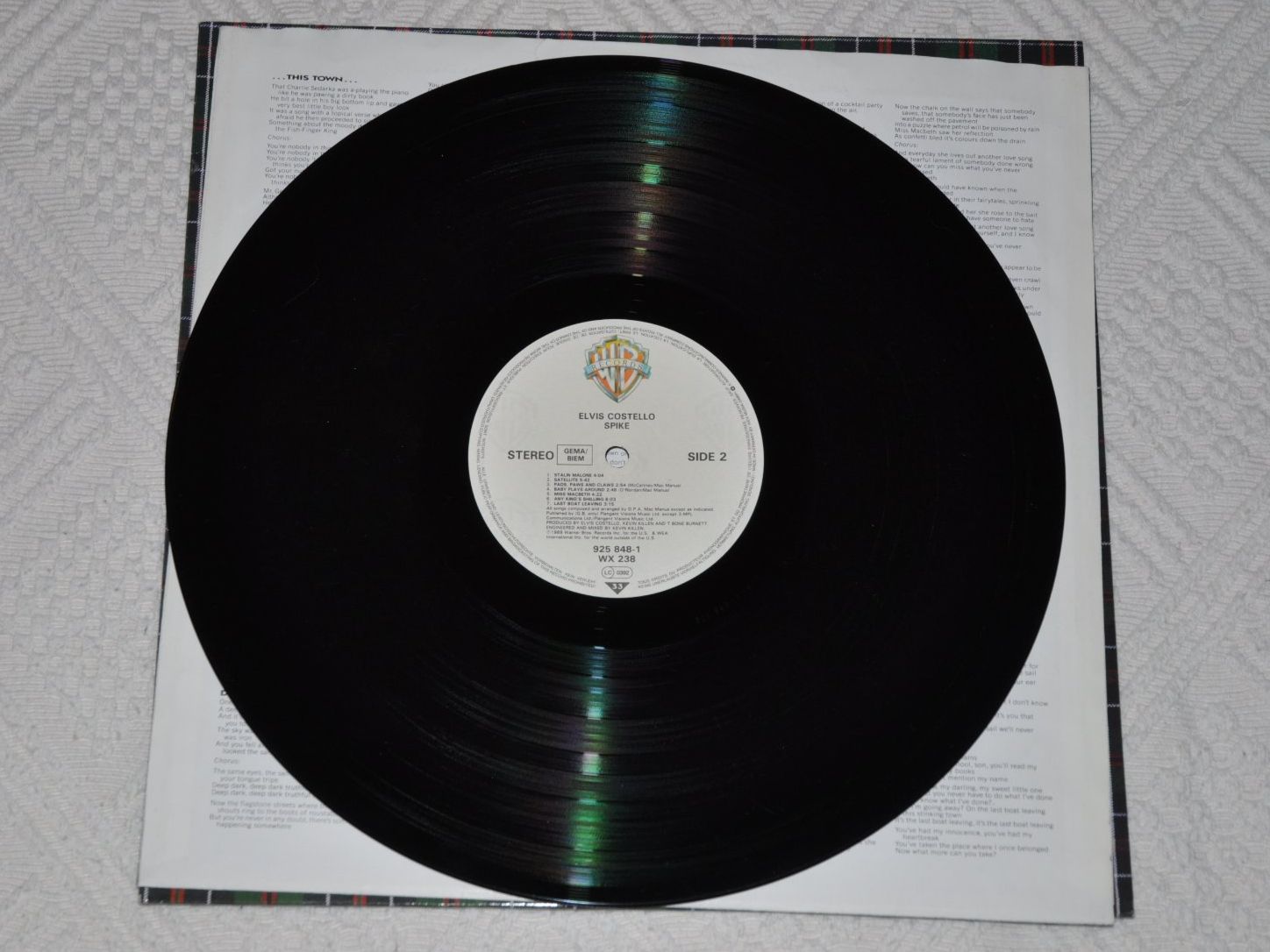 Dischi in vinile: LP Elvis Costello - Spike - The Beloved Entertainer – Usato da Boll venduto da Theodora15 5