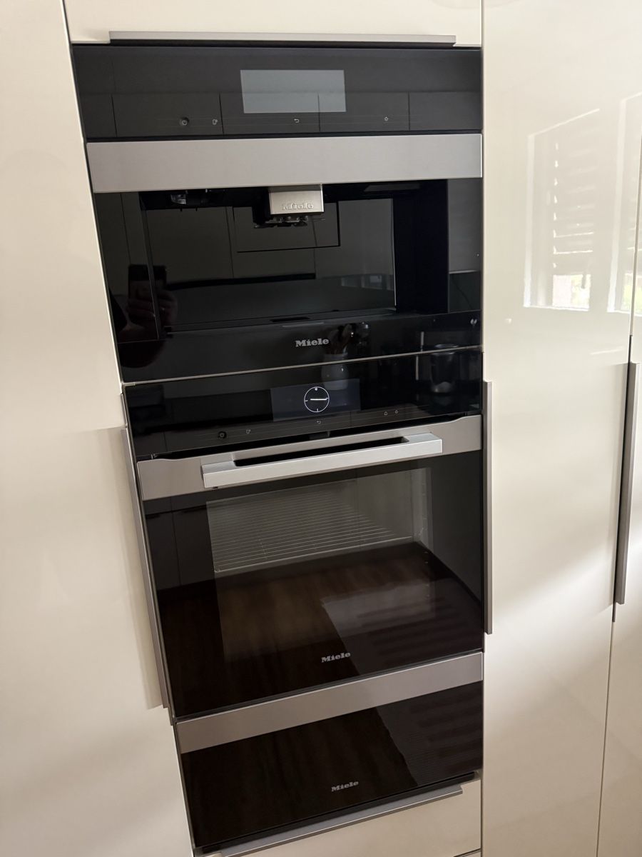 Miele Macchine per caffè & Macchine per espresso: Miele Kaffe machine CVA7845 EDST/CLST – Difettoso da Niederglatt ZH venduto da Zeka 1