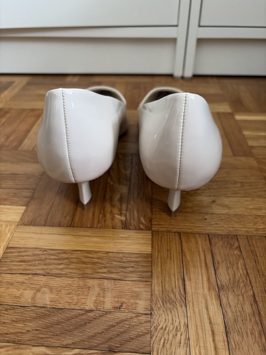 Scarpe da donna: Escarpins vernis MNG blancs taille 39 neufs – Nuovo e nell'imballaggio originale da Renens VD venduto da sar_bwz5 2