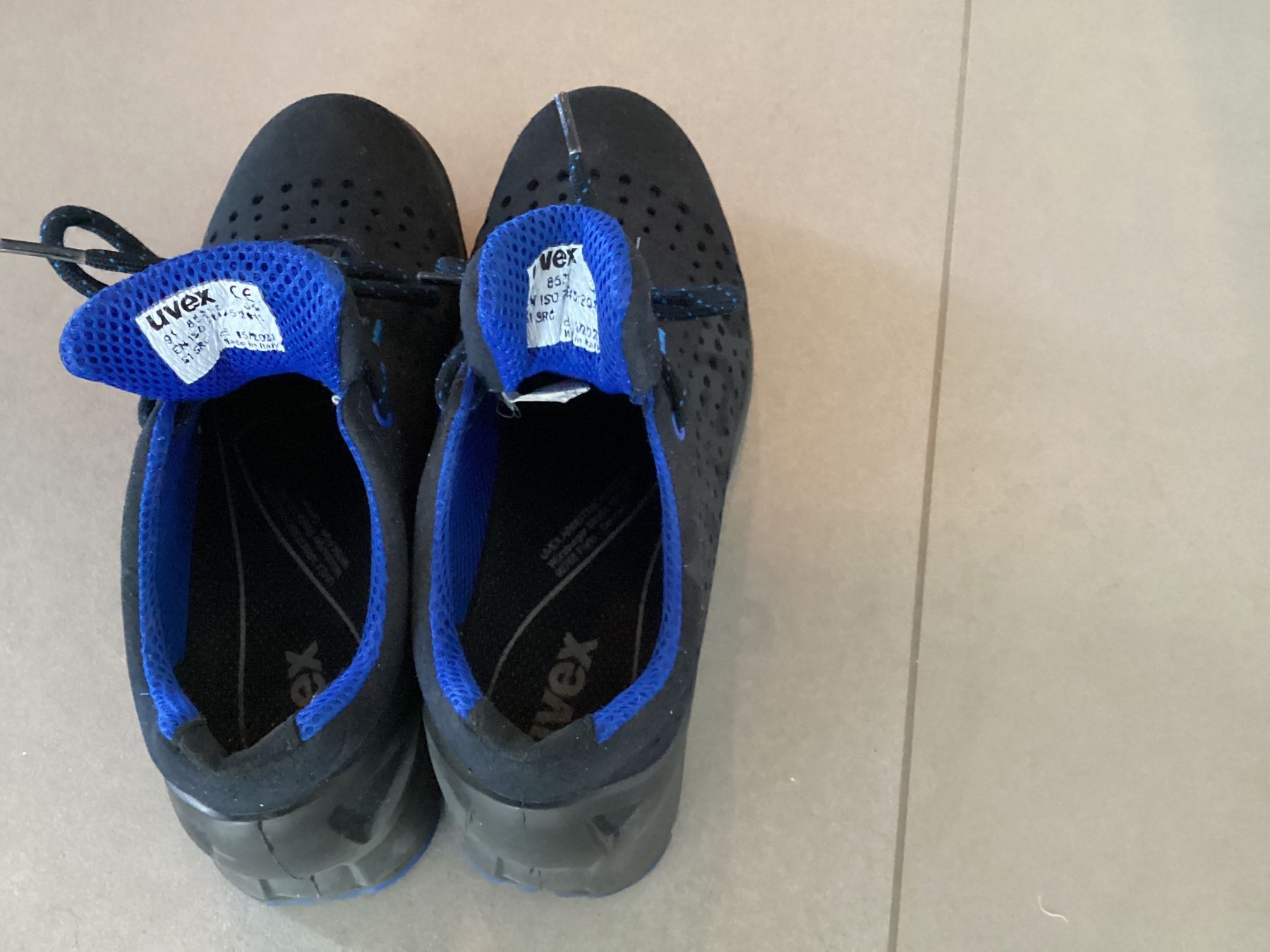 Scarpe da uomo: UVEX Sicherheitsschuhe – Usato da Dachsen venduto da Achohberg 2