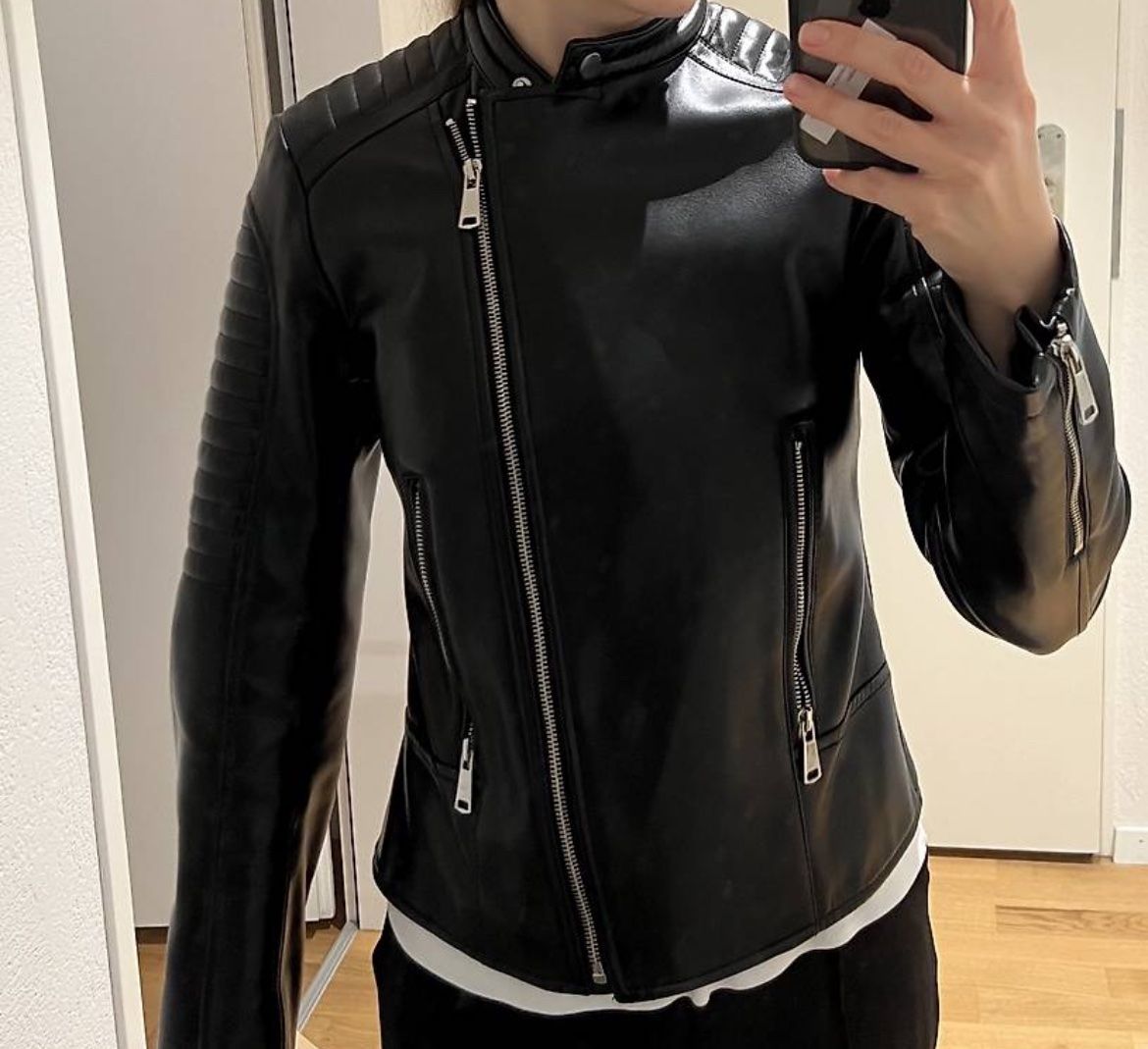 Zara Giacche: Schwarze Zara Lederjacke - Top Zustand – Usato da Zürich venduto da vio_8bvh 1