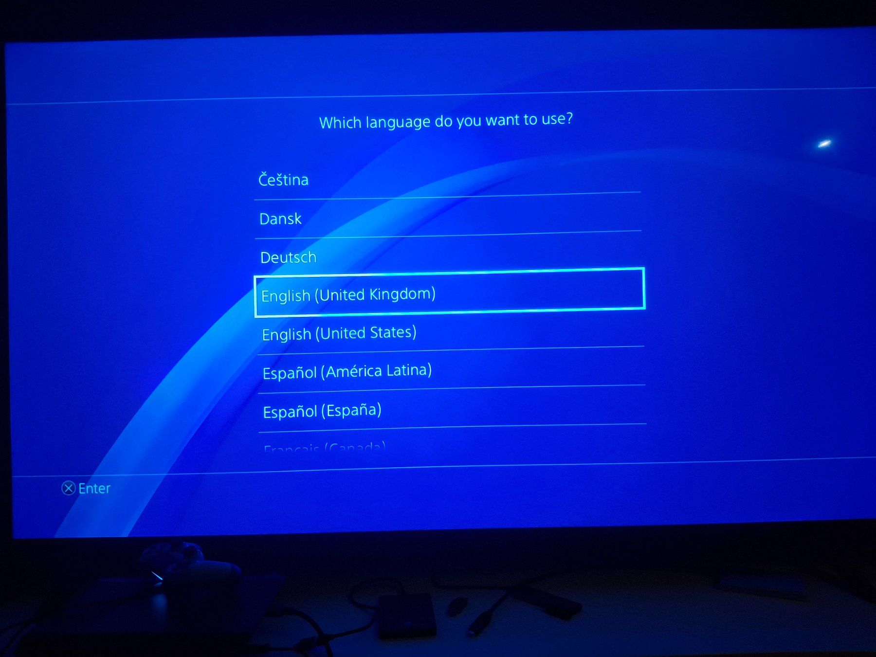 Sony Console: PS4 + 4 games + collector joystick + all cables – Usato da Charrat venduto da Magmar 2